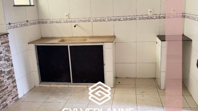 Casa para alugar.  1° andar.  Na Avenida  Maranhão.